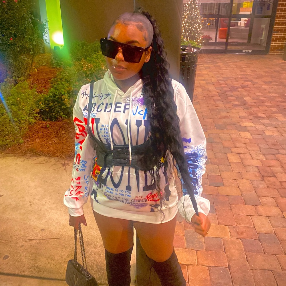 Big V Hoodie Long Sleeve Casual Loose Hip Hop Sweater